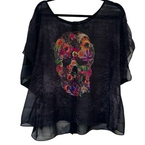 Torrid skull sheer floral top 2 2X 18/20